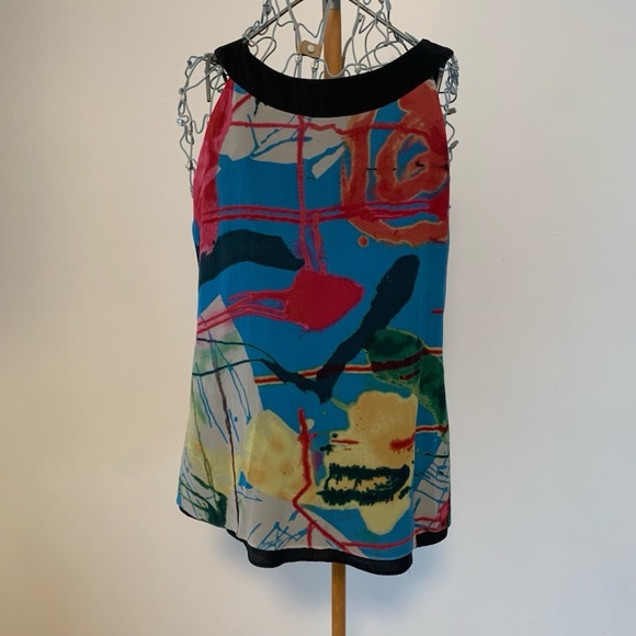 Sleeveless colourful shirt. Size medium. Measurements in photos. - Picture 2 of 7